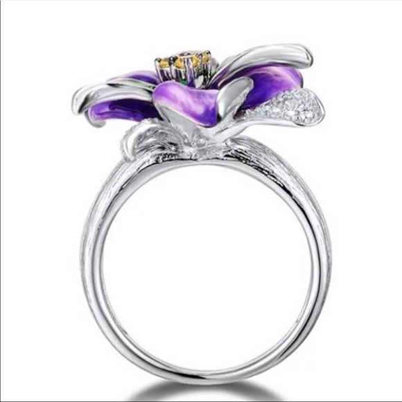 New Women’s Delicate Flower Shape 925 Silver Ring - Picture 5 of 6